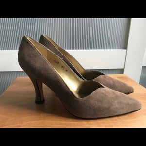 Evan-Picone High Heel Pumps